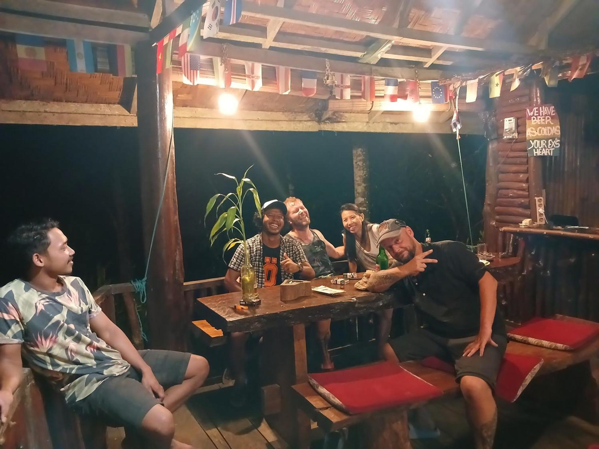 Batu Kapal Guest House & Jungle Trekking Bukit Lawang Eksteriør bilde