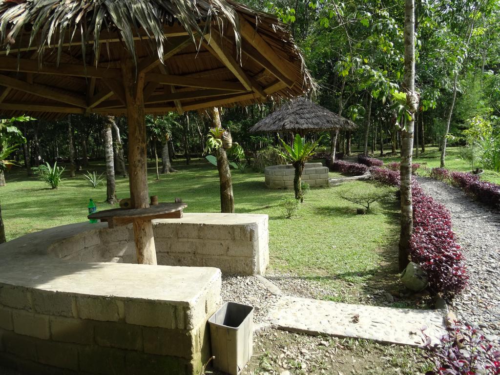Batu Kapal Guest House & Jungle Trekking Bukit Lawang Eksteriør bilde
